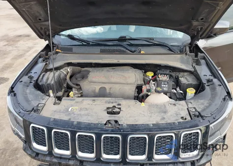 2018 Jeep Compass Latitude 4X4 from USA, damaged, VIN 3C4NJDBB9JT142781